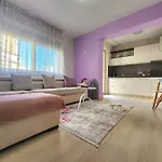 Skanderbeg Deluxe Flat W 24h Check In *