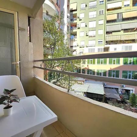 아파트 Skanderbeg Deluxe Flat W 24h Check In 티라나