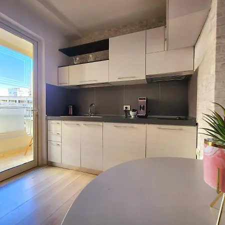 아파트 Skanderbeg Deluxe Flat W 24h Check In 티라나